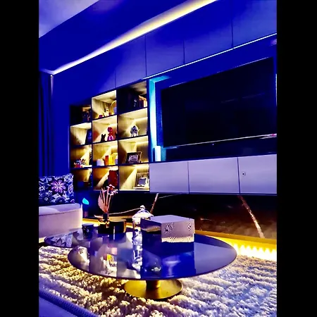 Daire Luxury Rooftop Escape With Jacuzzi & Sacre-coeur View *
