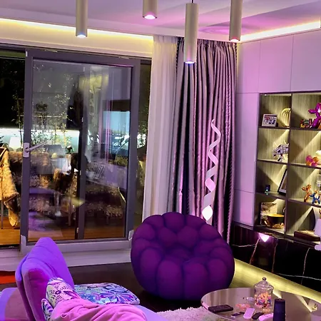 Luxury Rooftop Escape With Jacuzzi & Sacre-coeur View Daire Paris